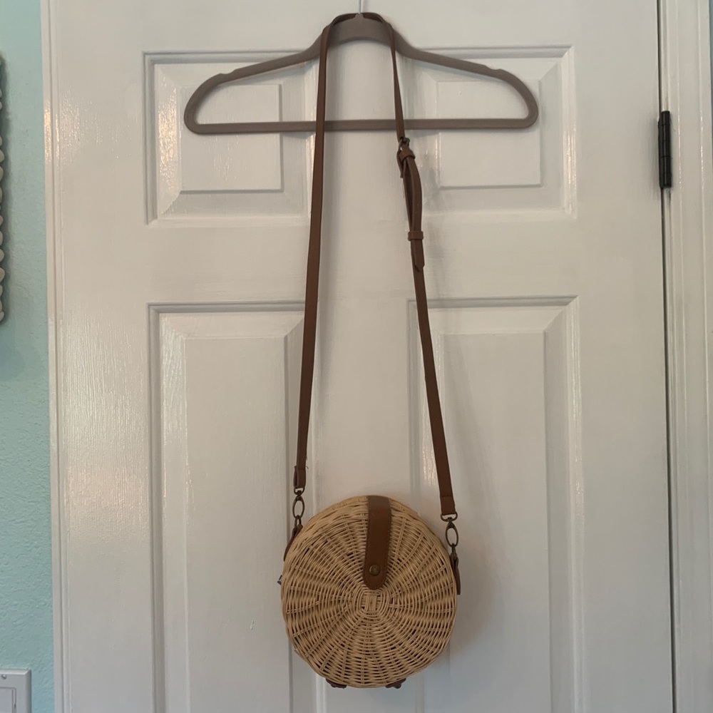 Round Rattan Bag